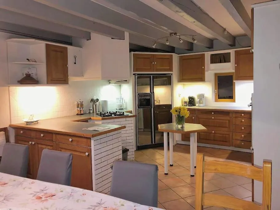Holiday home Les Gouttes Hotes - Maison De Charme Essertines-en-Chatelneuf